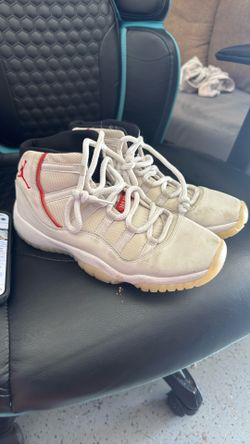 Jordan 11 Platinum Tint 
