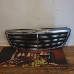 Original Mercedes Benz Grille
