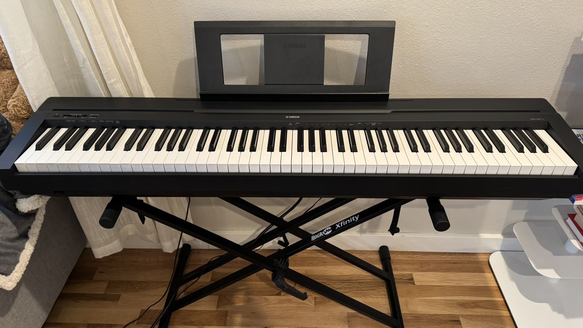 YAMAHA P71 88-Key Weighted Digital Piano