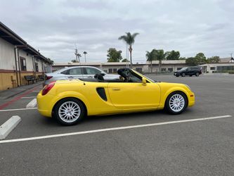 2002 Toyota MR2 Spyder