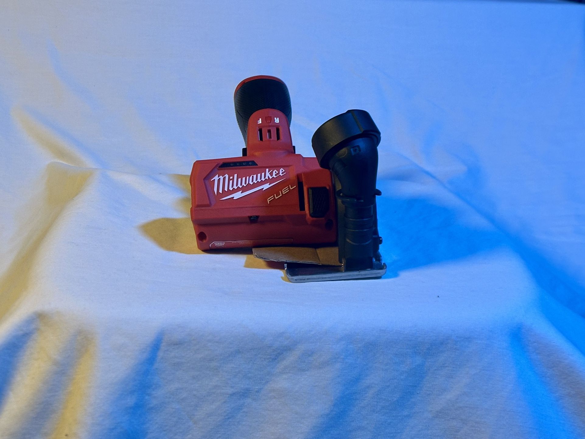 Milwaukee M12 FUEL 12V Lithium-Ion Brushless Cordless 3 in. Cut Off Saw (Tool-Only)