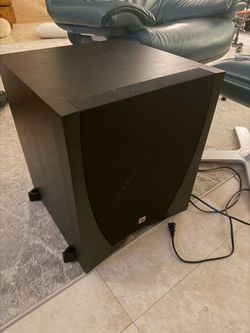JBL Powered Subwoofer 560P