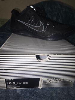 Nike Kobe 11 EM Low Black Cool Grey size 10.5