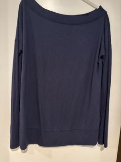 Athleta Navy Blue Long Sleeve Top sz L