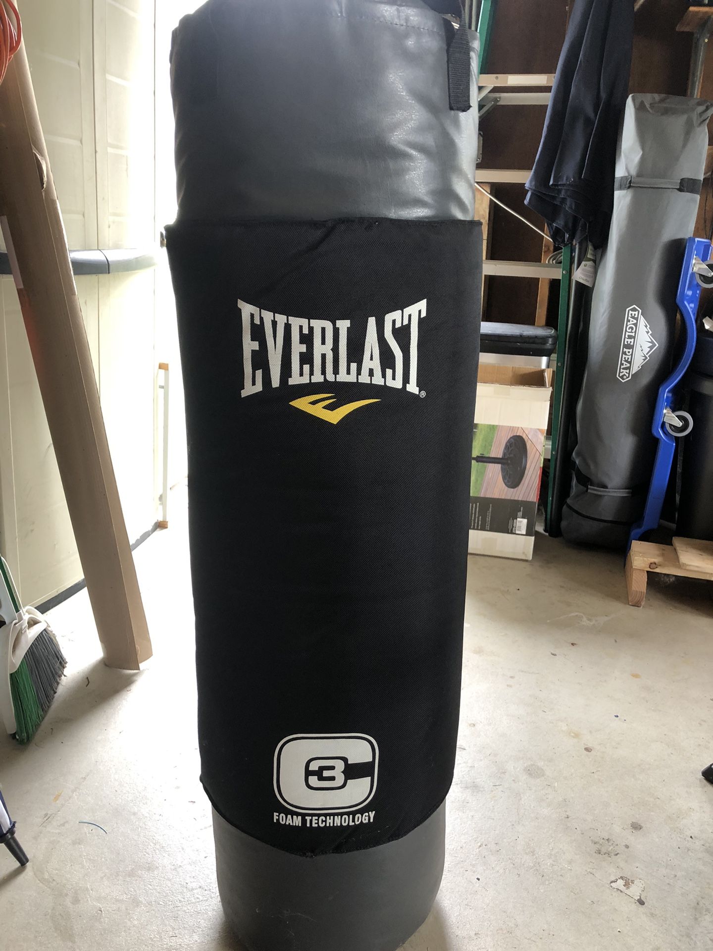 Everlast Heavy Bag