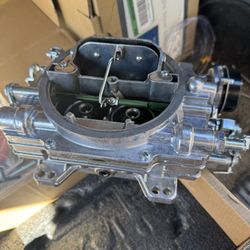 4 BARREL CARBURETOR GM CHEVY  USED