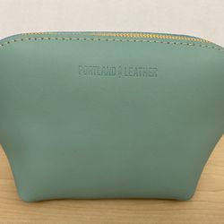 Portland Leather Belladonna Makeup Bag 