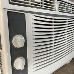 Window Air Conditioner 