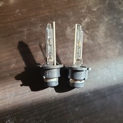 Brand New Pair Hid D2 S R 6000k Bright White Color Bulbs... Also Have D1 And D3 Hid Bulbs, 25.00 Per Pair