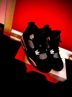 jordan 4’s retro size 7