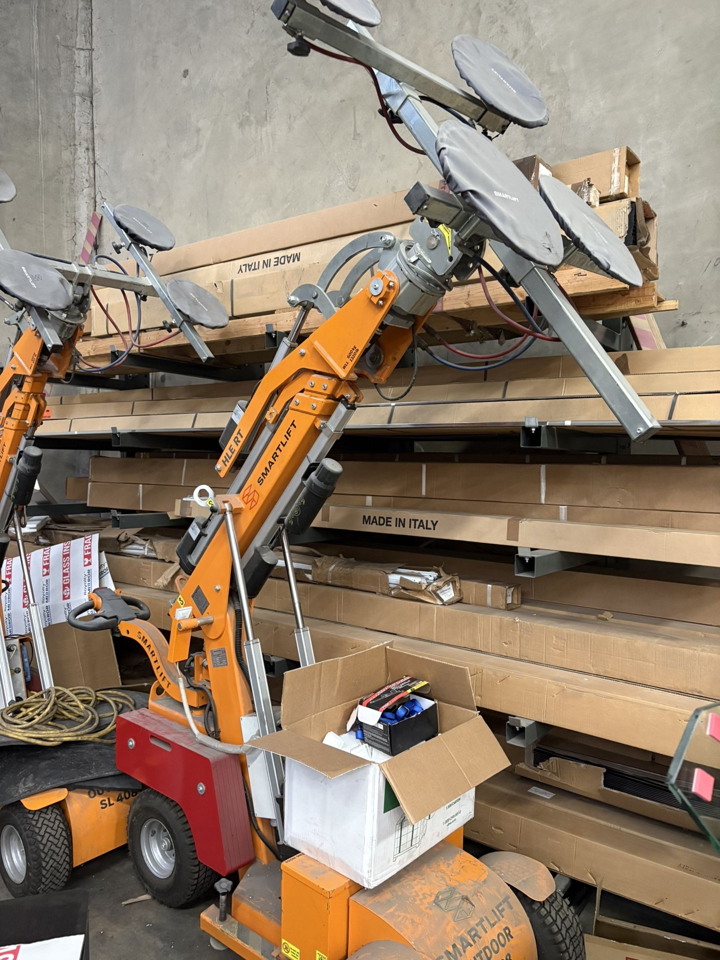 SMART LIFT GLASS HANDLING