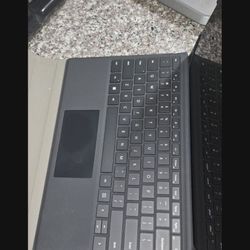 Microsoft - Surface Pro 7+ - 12.3" Touch-Screen - Intel Core i3 - 8GB