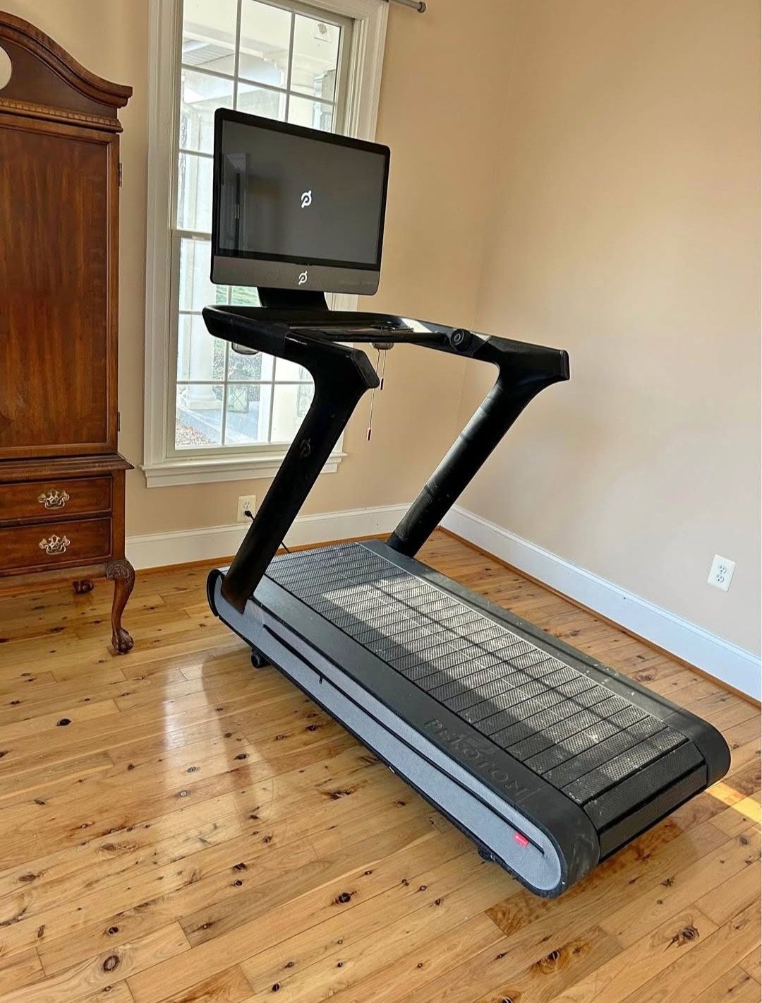 Peloton-Treadmill