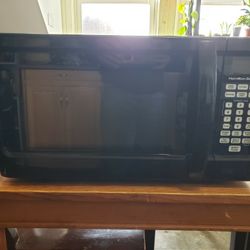 Hamilton Beach 1000 Watt microwave oven