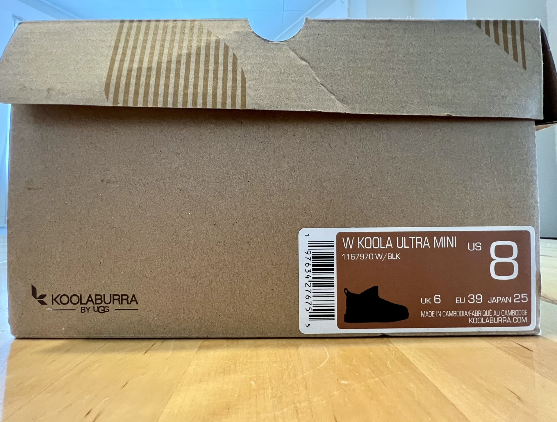 NEW WOMENS KOOLABURRA ULTRA MINI SIZE 8-BLACK