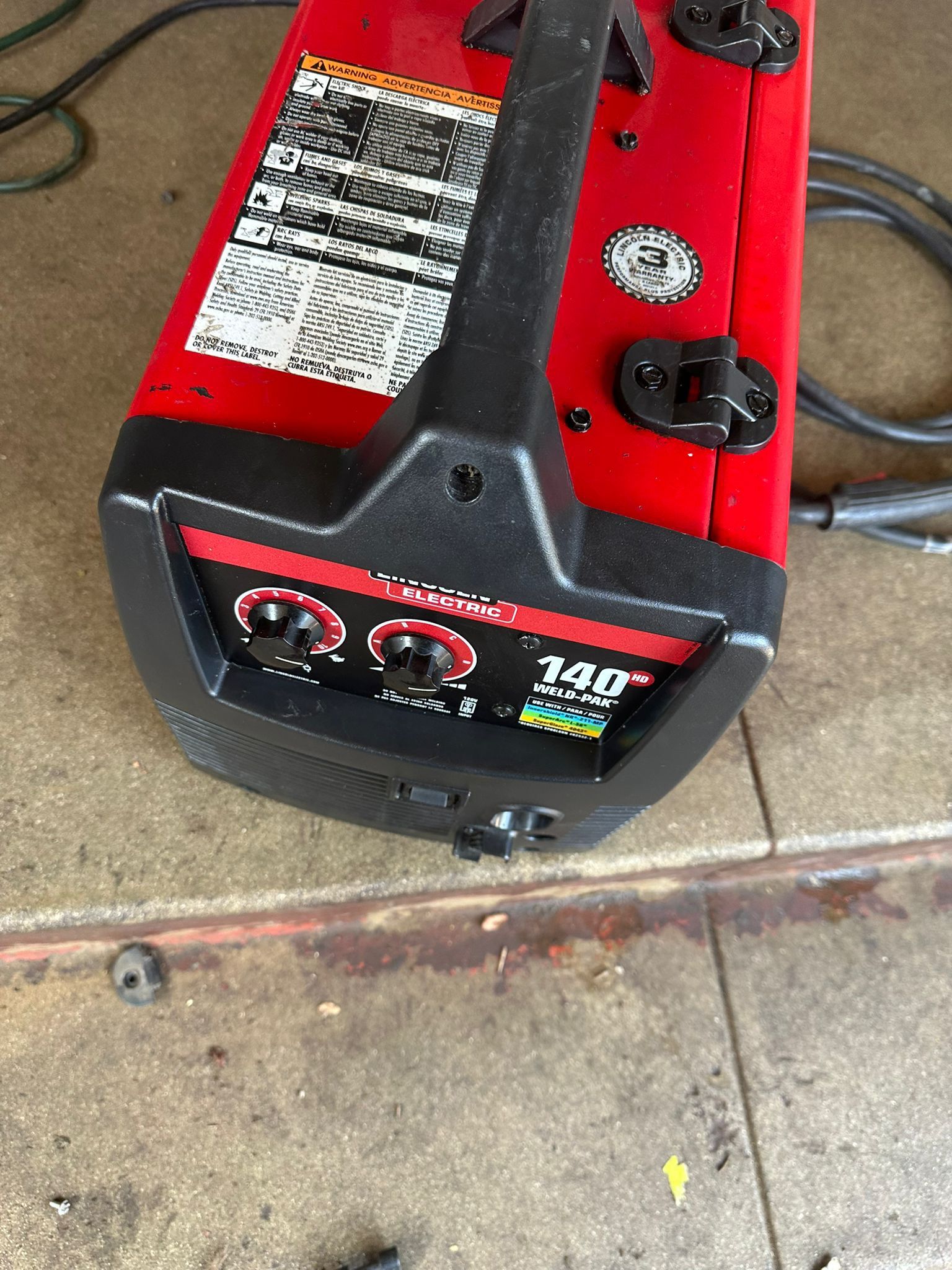 Lincoln welder 140 working good