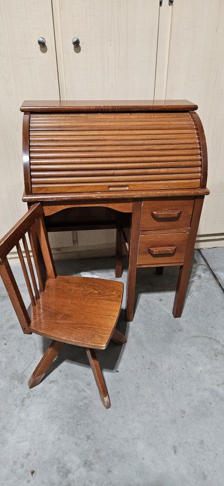 Vintage Kid's Desk With Adjustable Chair