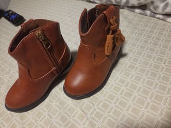 Boots ( Toddlers size 5)