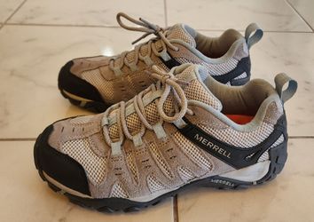 Merrell Women's Accentor hiking shoes Size 7