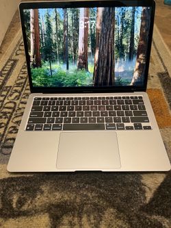 MacBook Air 13 inch small chip on screen in the corner doesn’t affect performance m1 2020 8ram 256gb flash hard drive