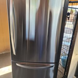Refrigerator LG 2door 33wide 