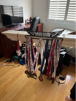 Medal holder