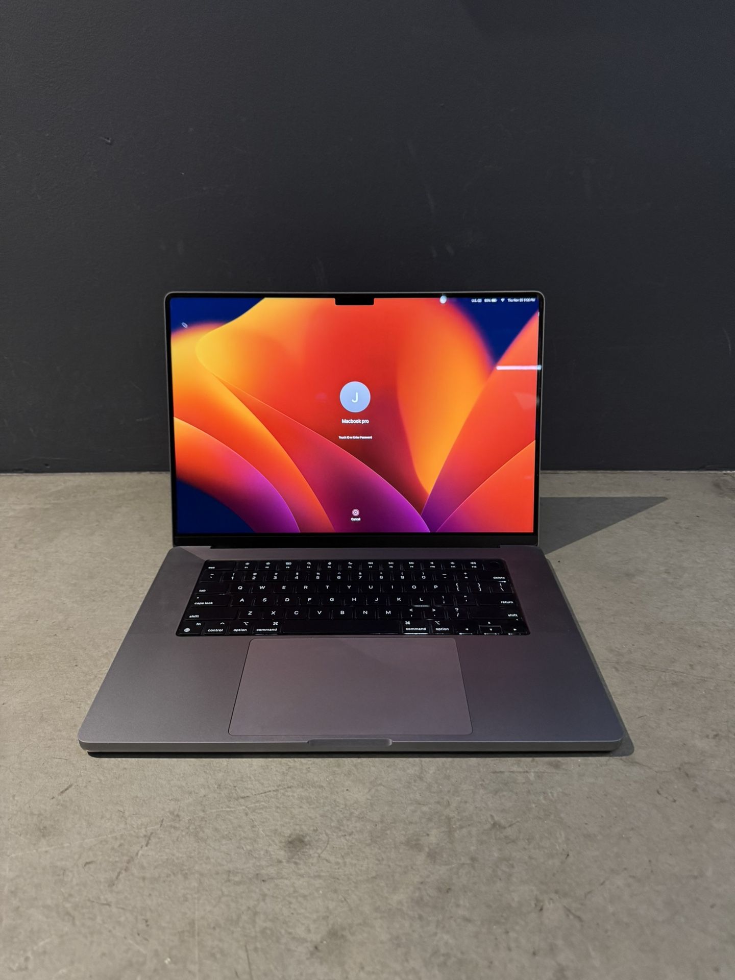 MacBook Pro M1 16inch 1TB 16gigs