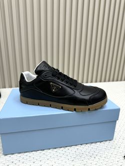Pr,ada     shoes