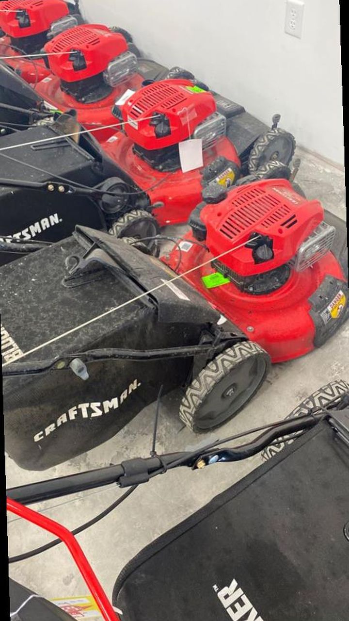 Lawnmower liquidation sale ‼️‼️‼️‼️‼️😱😱😎😎😎 E23I