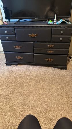 Dresser drawer