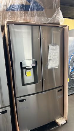 NEW IN BOX LG FRECH STYLE REFRIGERATOR STAINLESS STEEL
