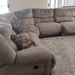 ****$100 OBO Sectional - Priced To Sell Today*****
