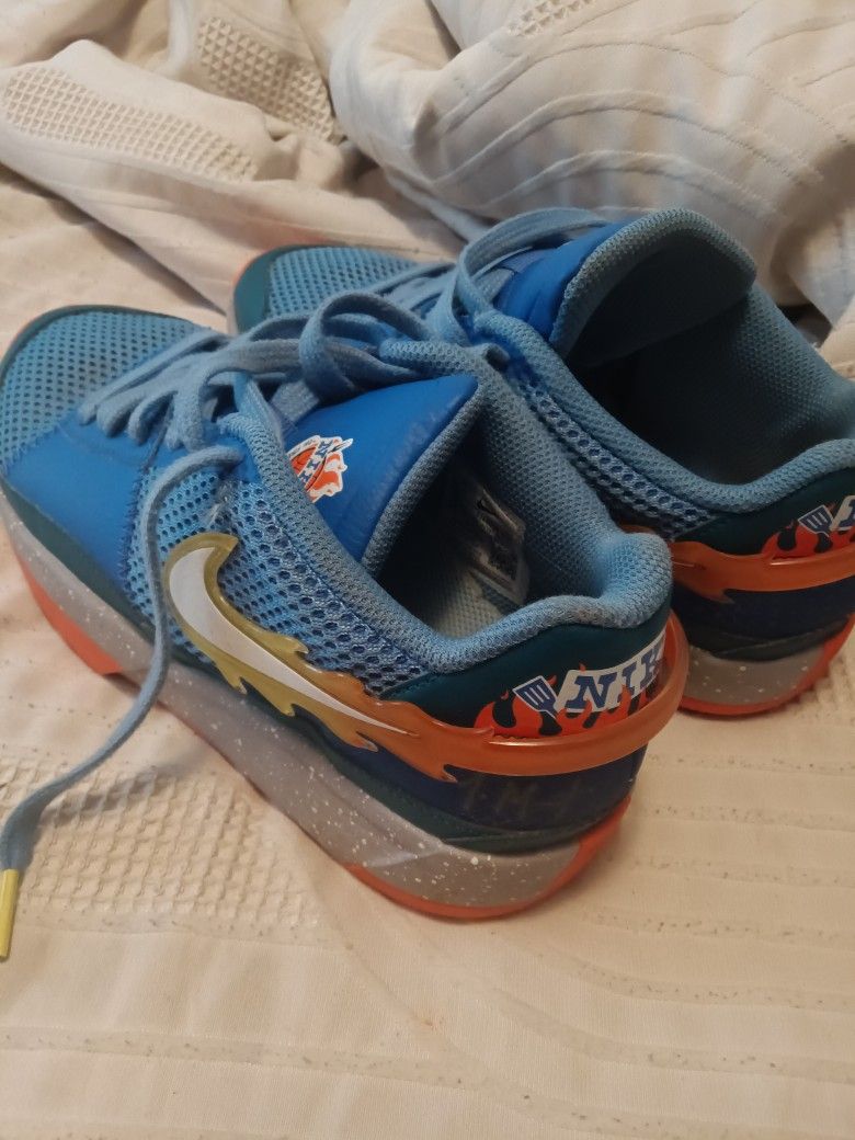 Nike Basketball Shoes 