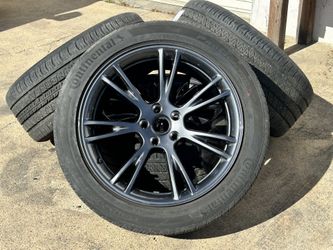 x OEM 2025 Tesla Model Y Wheel Gemini Charcoal Rim CONTINENTAL TIRE APPROX 45% 255/45R19