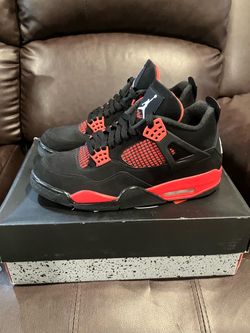 Nike air Jordan 4 retro Red Thunder Size 10