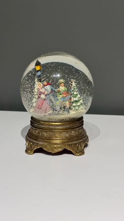 SKATER'S WALTZ SNOW GLOBE THE FRANKLIN MINT VICTORIAN WINTER MUSICAL BOX MUSIC