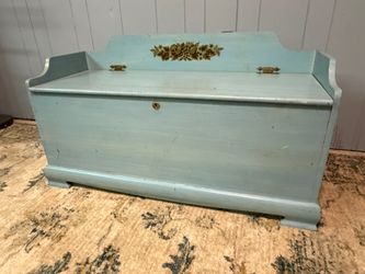 Vintage Wooden Storage / Blanket Chest