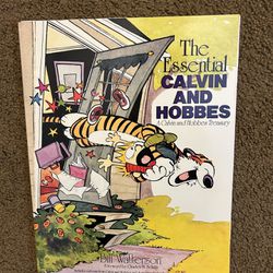 “THE ESSENTIAL CALVIN AND HOBBES, “ Large-Sized Book, Great Condition