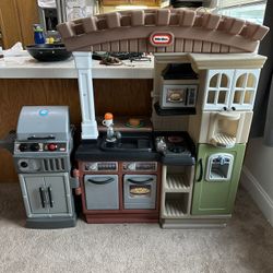 Little Tikes Kitchen With BBQ Attached for Sale in San Marcos CA