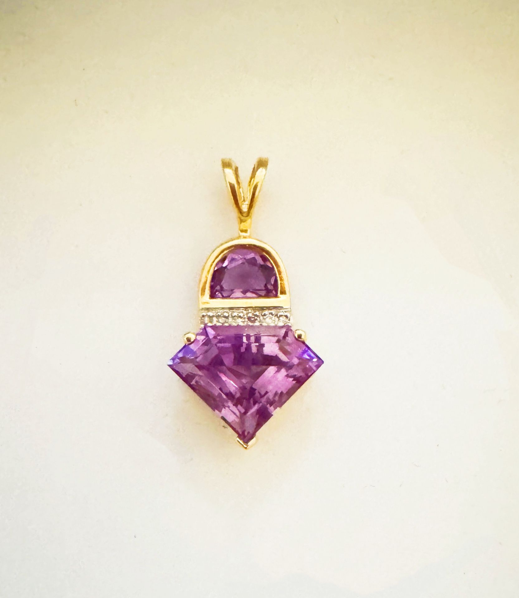 14k Gold Melee Diamond Amethyst Unique Design Pendant 2.3g Gift