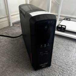 Cyberpower UPS 1325V