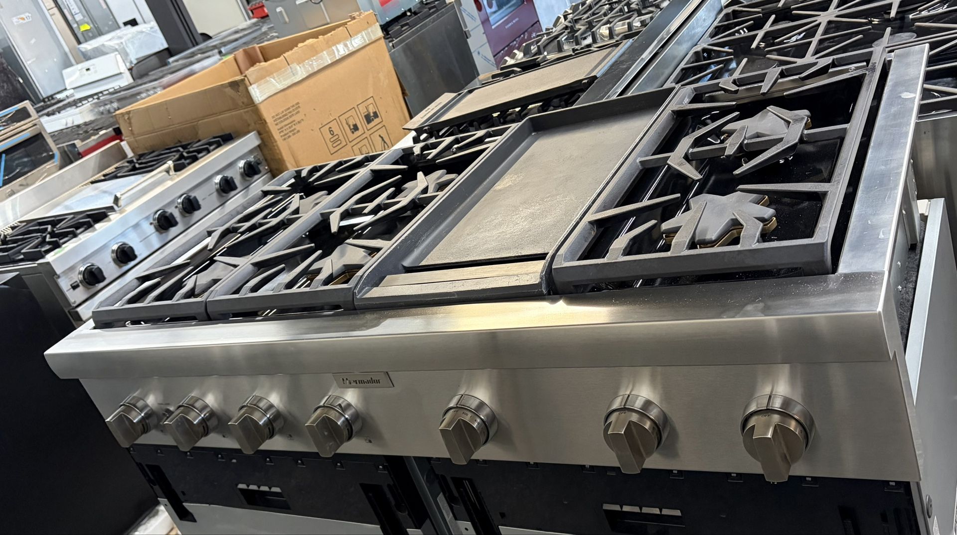 Thermador Stainless Steel 48” Gas Rangetop With Griddle 