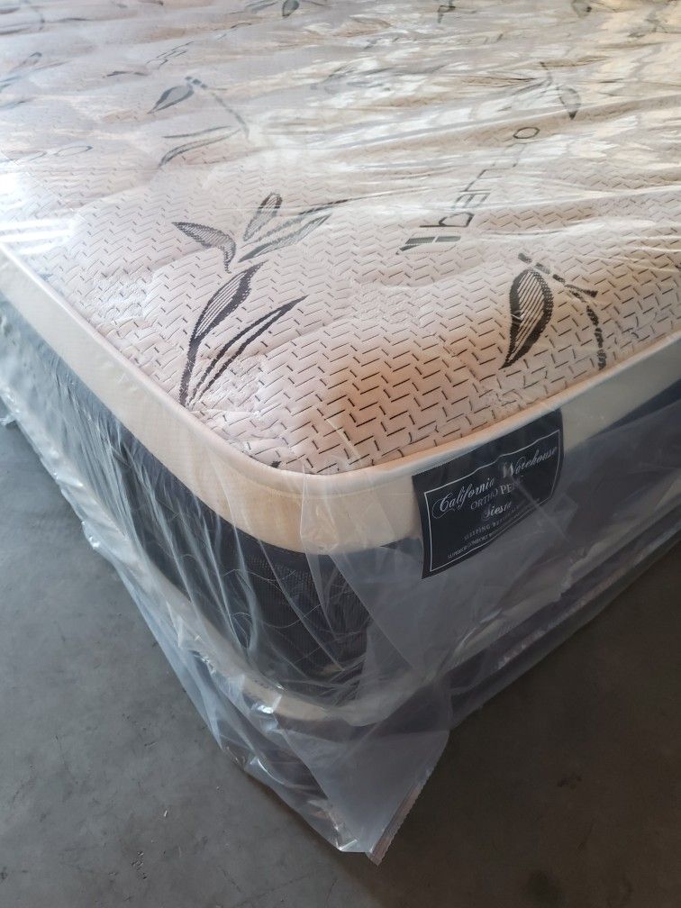 CAL KING MATTRESS SET BRAND NEW PILLOW TOP Furniture