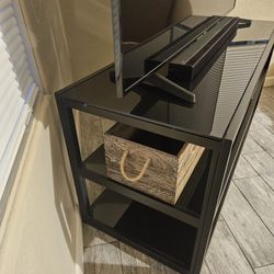 Tv Stand With TV 65" Samsung 