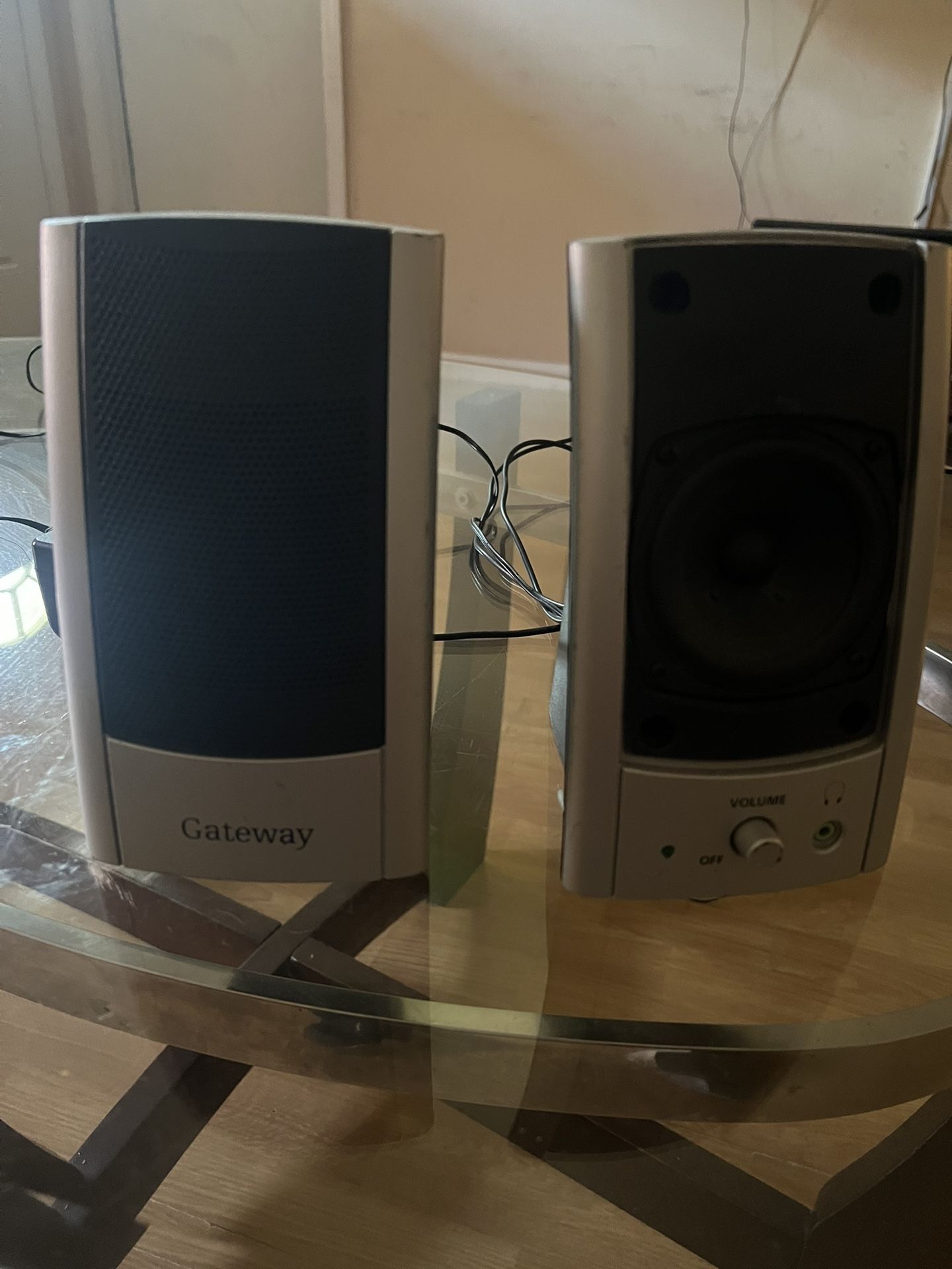 Computer Speakers 