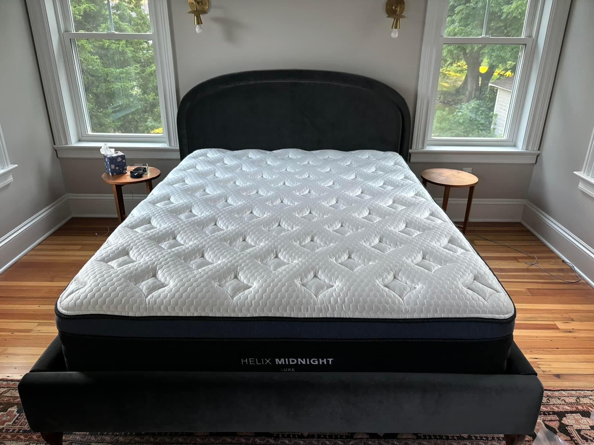 🛏️ QUEEN hybrid Pillowtop Helix Luxe Cooling Mattress Like New