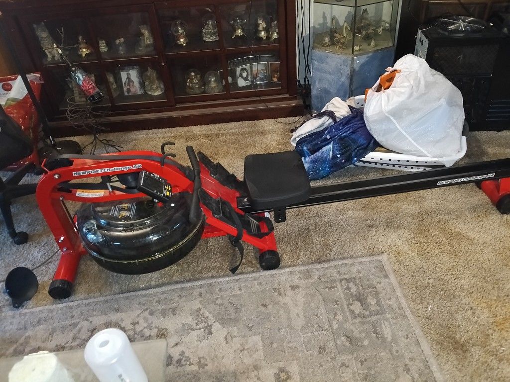 Newport Challenger AR Row Machine 