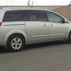 2008 NISSAN QUEST