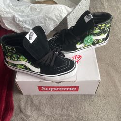 Supreme Skull Pie Vans