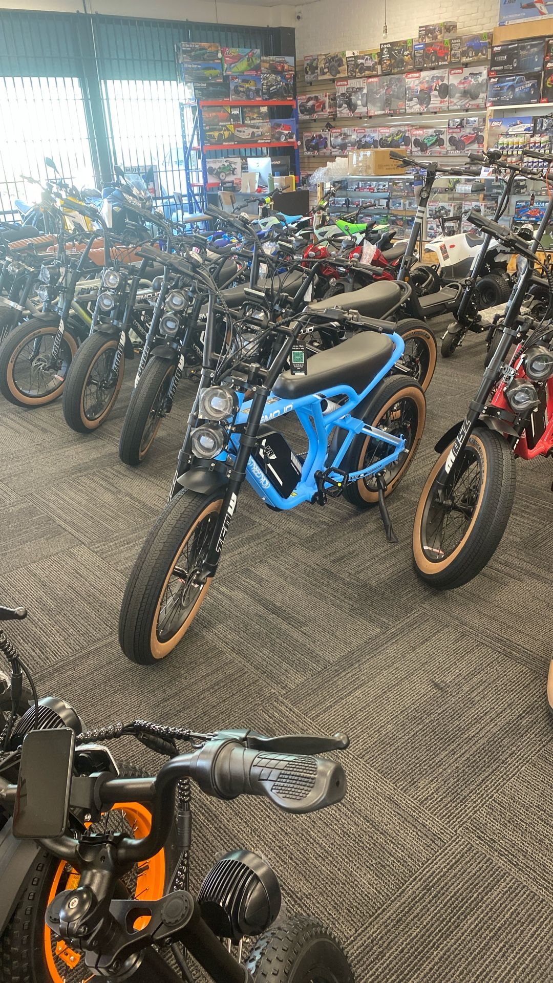 eMojo StreetRod eBike 750w (20mph/60 Mile Range)